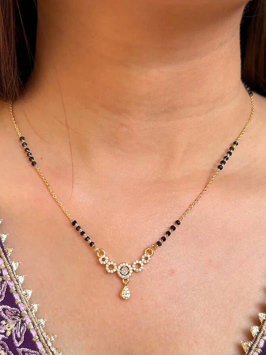 Circular floral design Mangalsutra